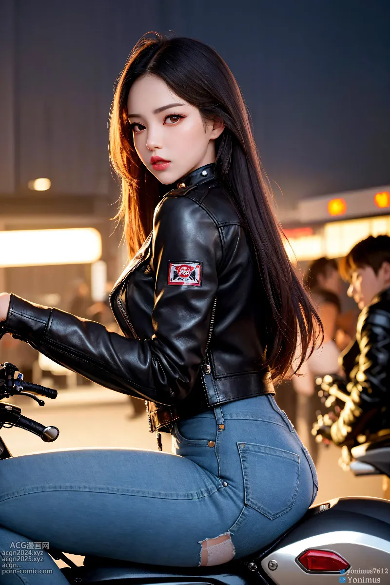 The female boss of the bikergang 第22图